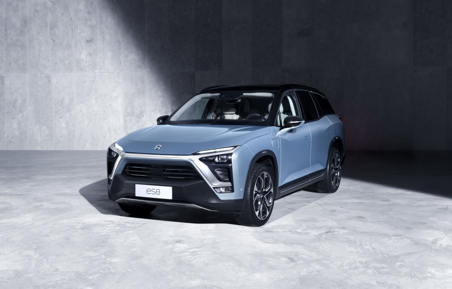  NIO ES8 2018 года  (фото 1 из 33)